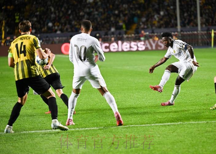 皇馬有力擊敗艾美利亞 皇馬有力擊敗艾美利亞